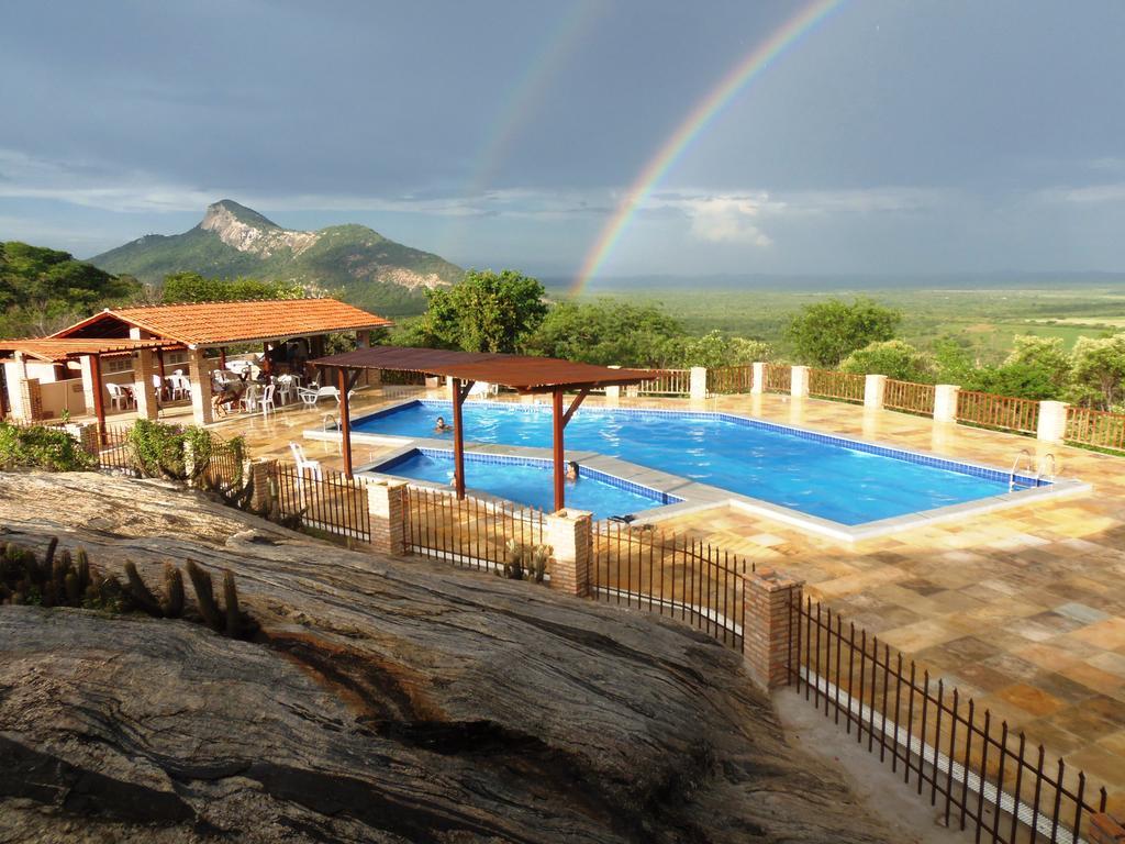 Fazenda Hotel Pedra Dos Ventos Quixadá Exterior photo